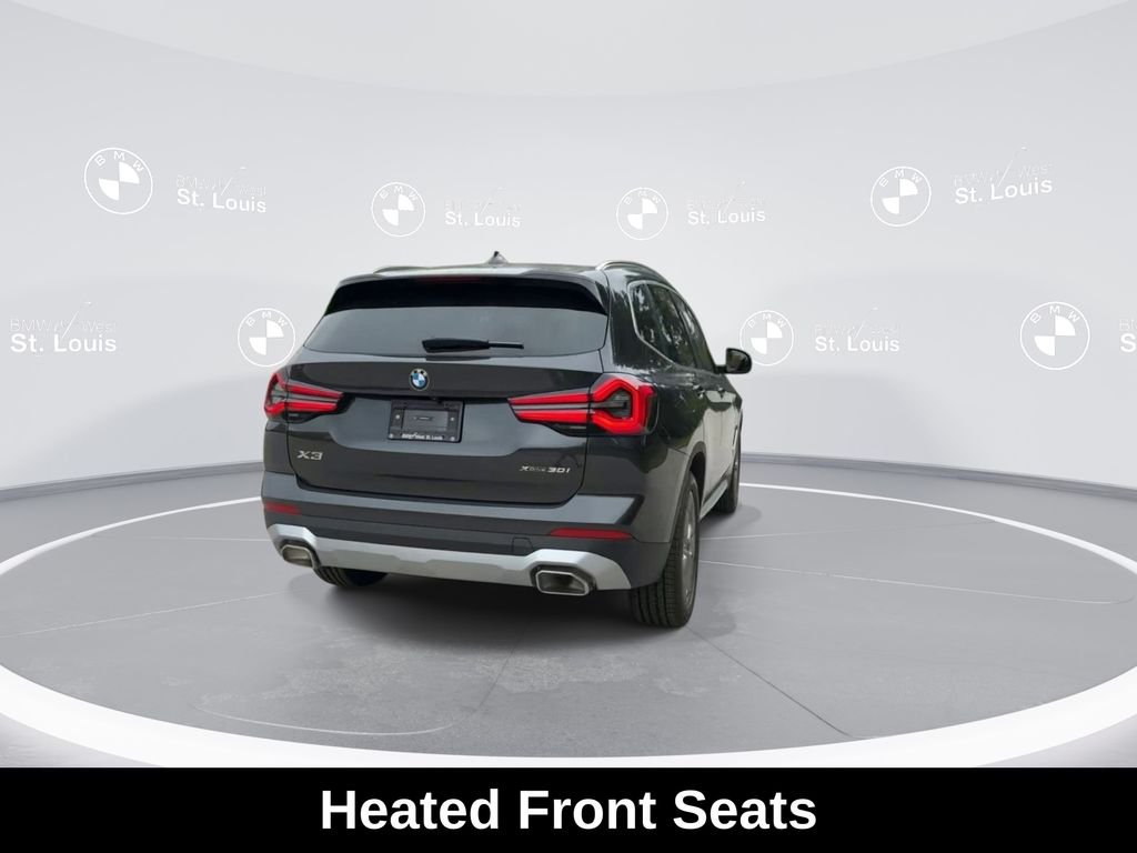 Used 2024 Gray BMW xDrive30i image 23