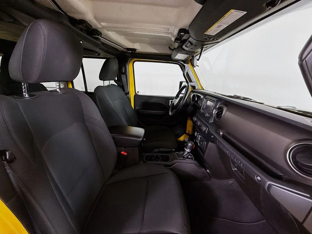 Used 2019 Hellayella Clearcoat Jeep Unlimited Sport S image 27
