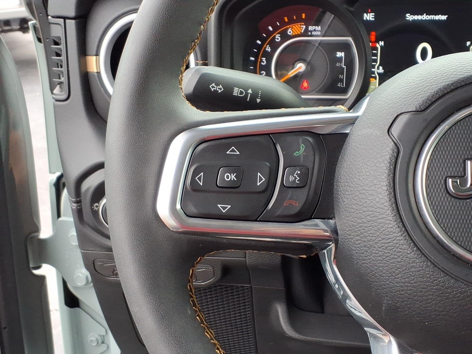 Used 2024 Gray Jeep Sahara image 11