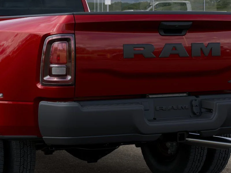 New 2026 Molten Red Pearl-Coat Exterior Paint RAM Tradesman image 13