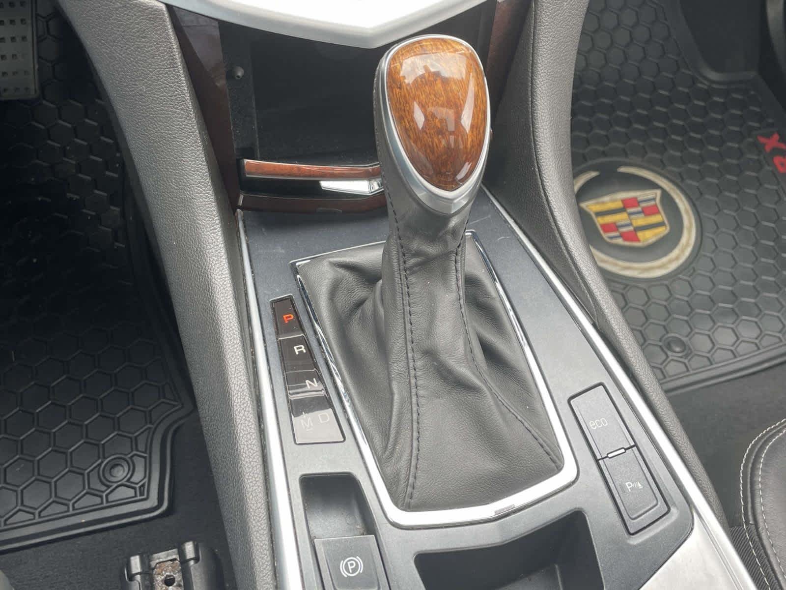 Used 2015 Radiant Silver Metallic Cadillac Luxury Collection image 27