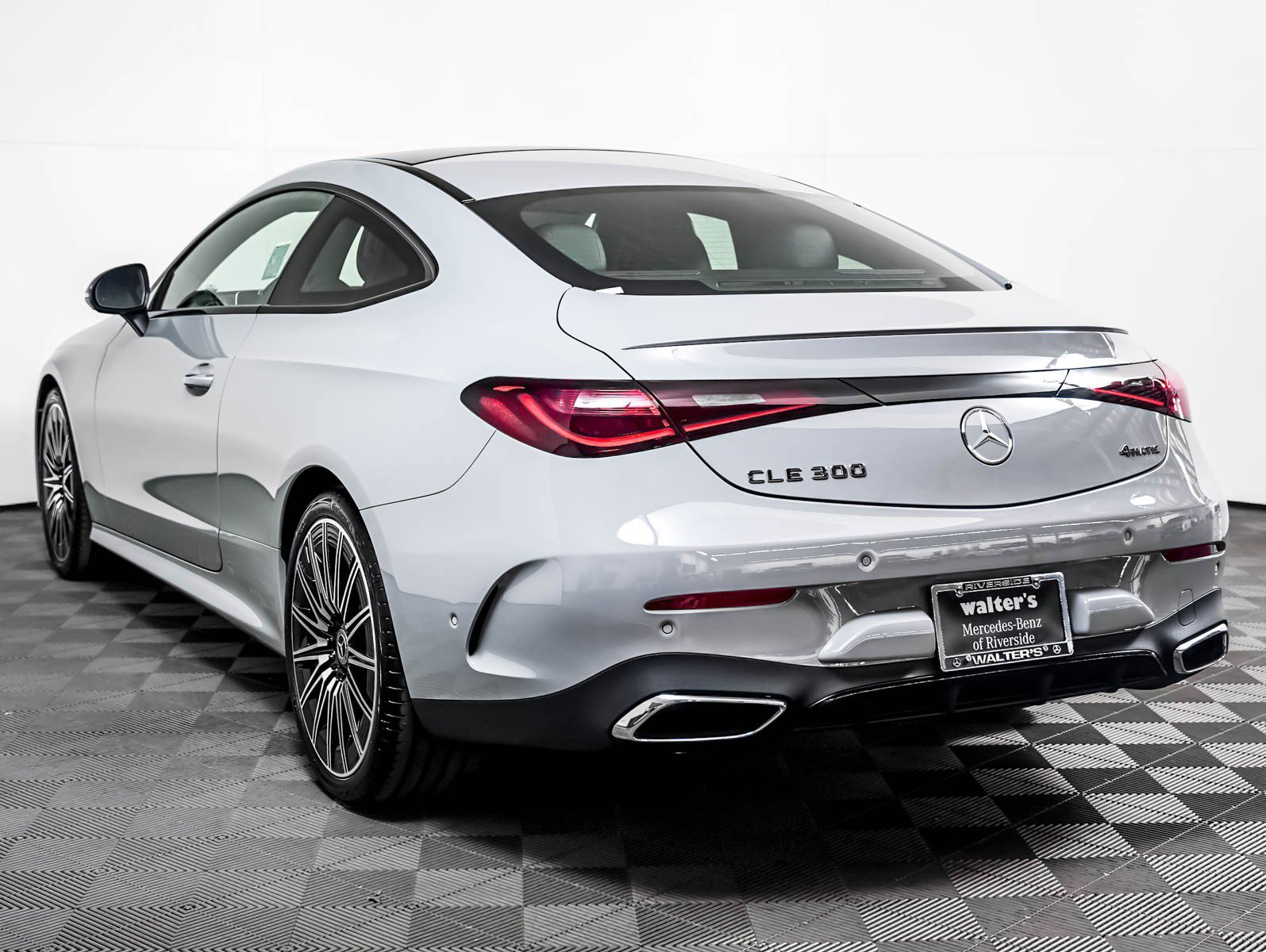 New 2026 MANUFAKTUR Alpine Grey Mercedes-Benz CLE 300 image 2