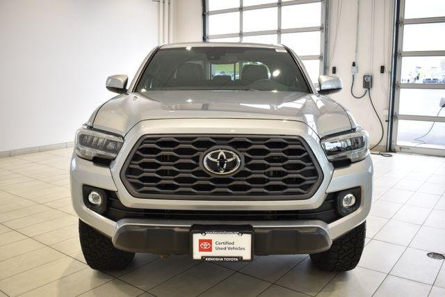 Certified Used 2022 CELESTIAL SILVER METALLIC Toyota  image 3