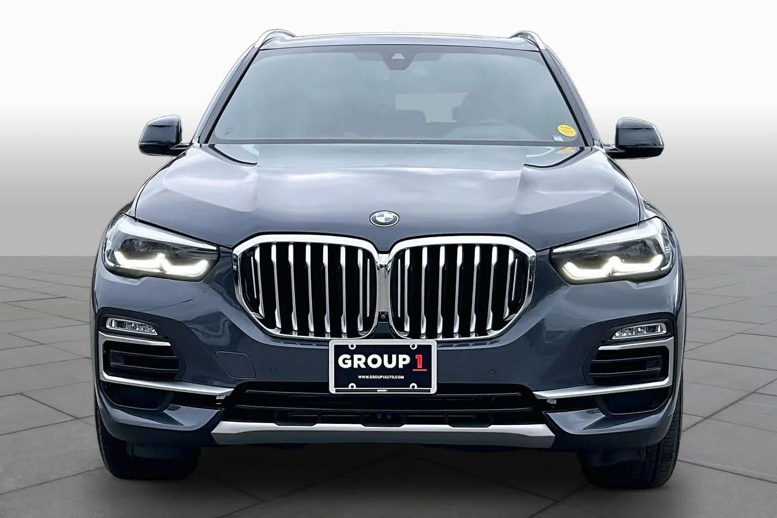 Used 2019 Arctic Gray Metallic BMW xDrive40i image 3