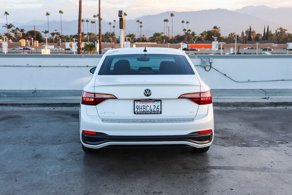 Used 2023 Opal White Pearl Volkswagen 1.5T SE image 8