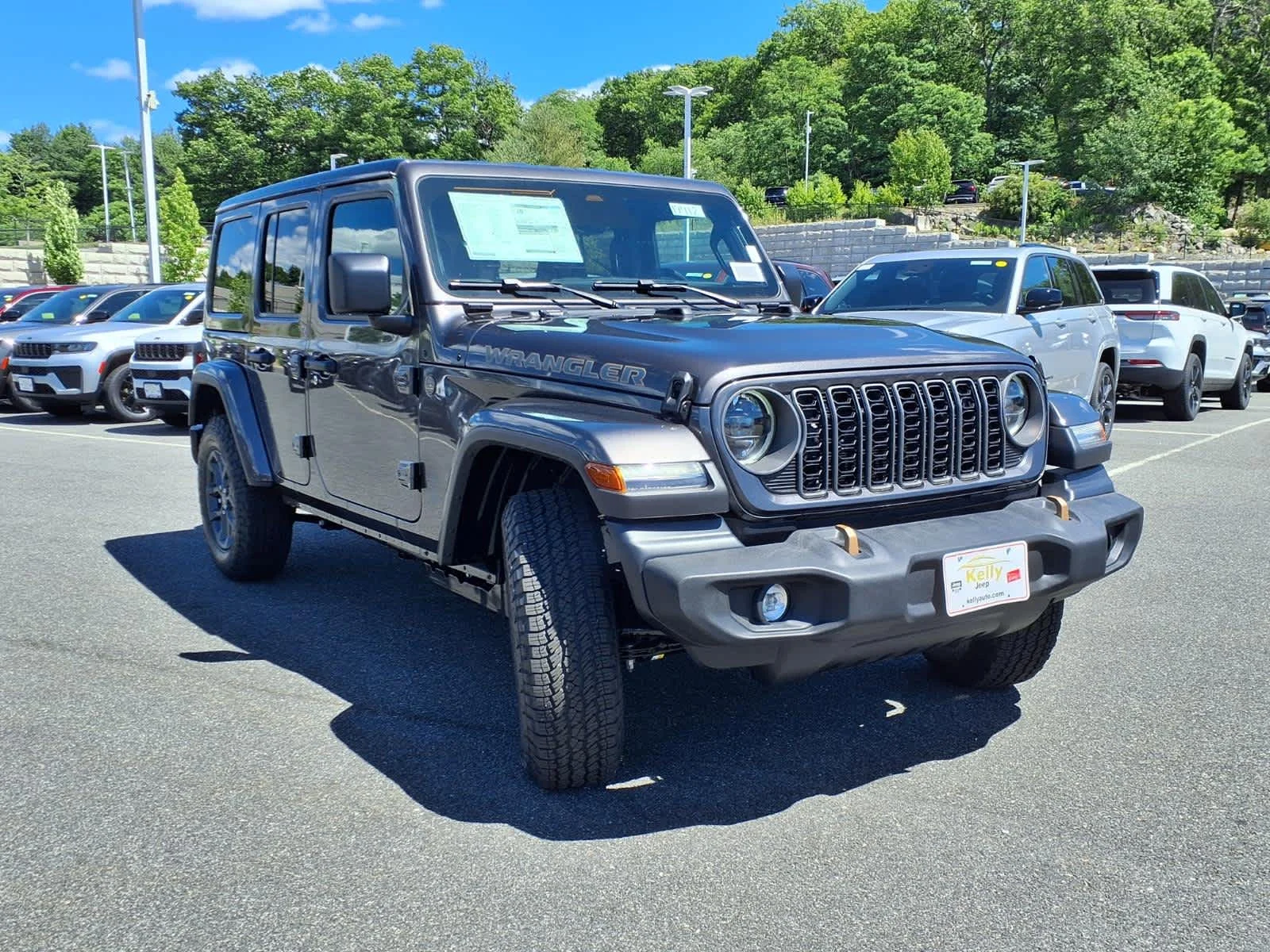 New 2026 Granite Crystal Metallic Clearcoat Jeep 85th Anniversary image 5