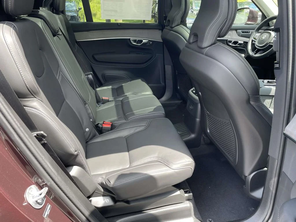 New 2026 Red Metallic Volvo B6 Ultra image 21