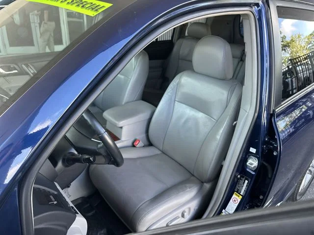 Used 2013 Blue Toyota Limited image 12
