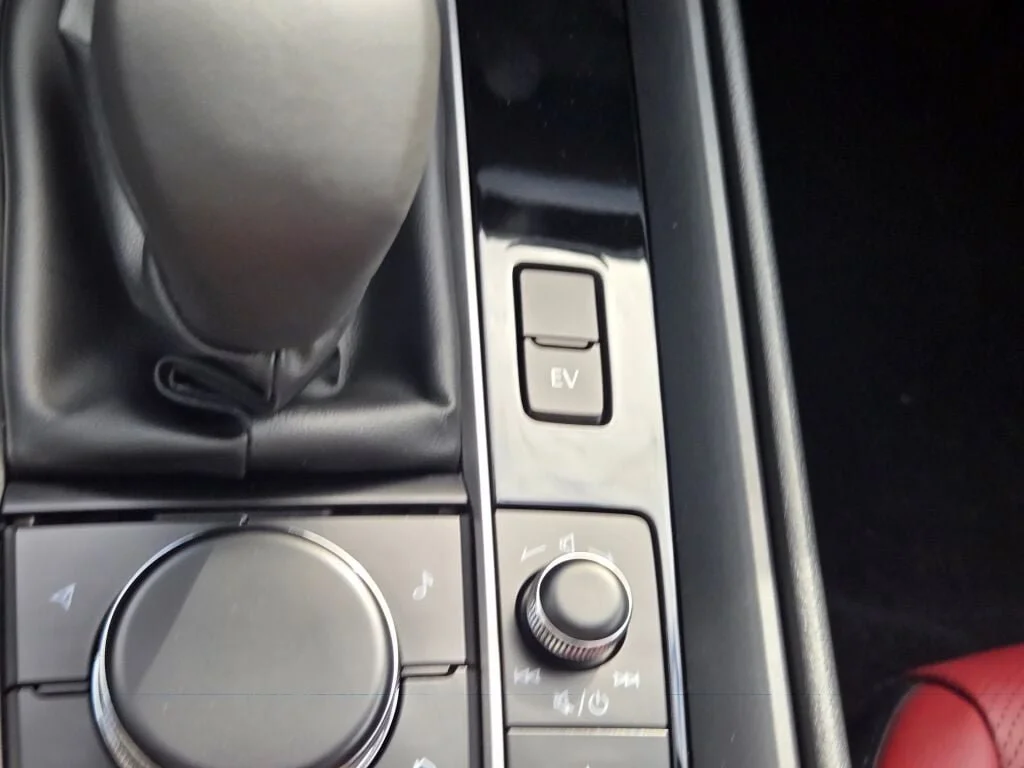 New 2026 Wind Chill Pearl Mazda Premium AWD image 27