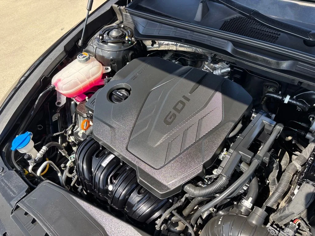 Used 2025 Abyss Black Hyundai SEL image 27