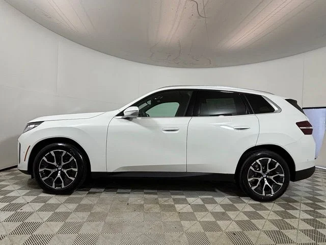 New 2026 Alpine White BMW 30 xDrive image 4