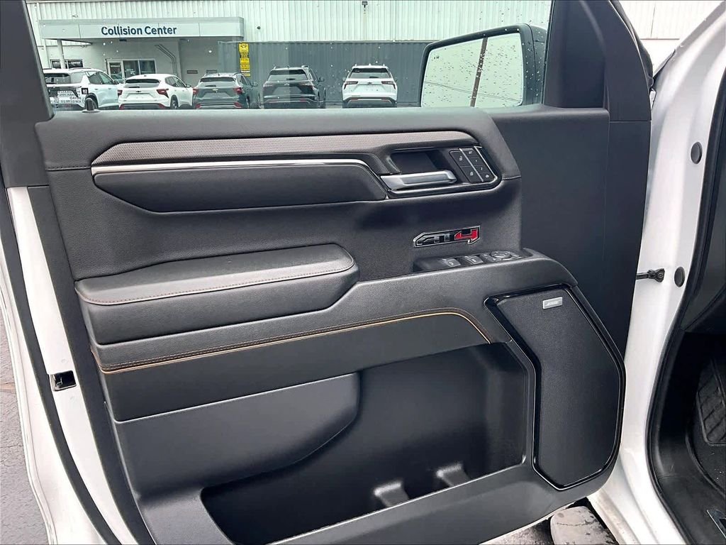 Used 2024 White GMC AT4 image 13