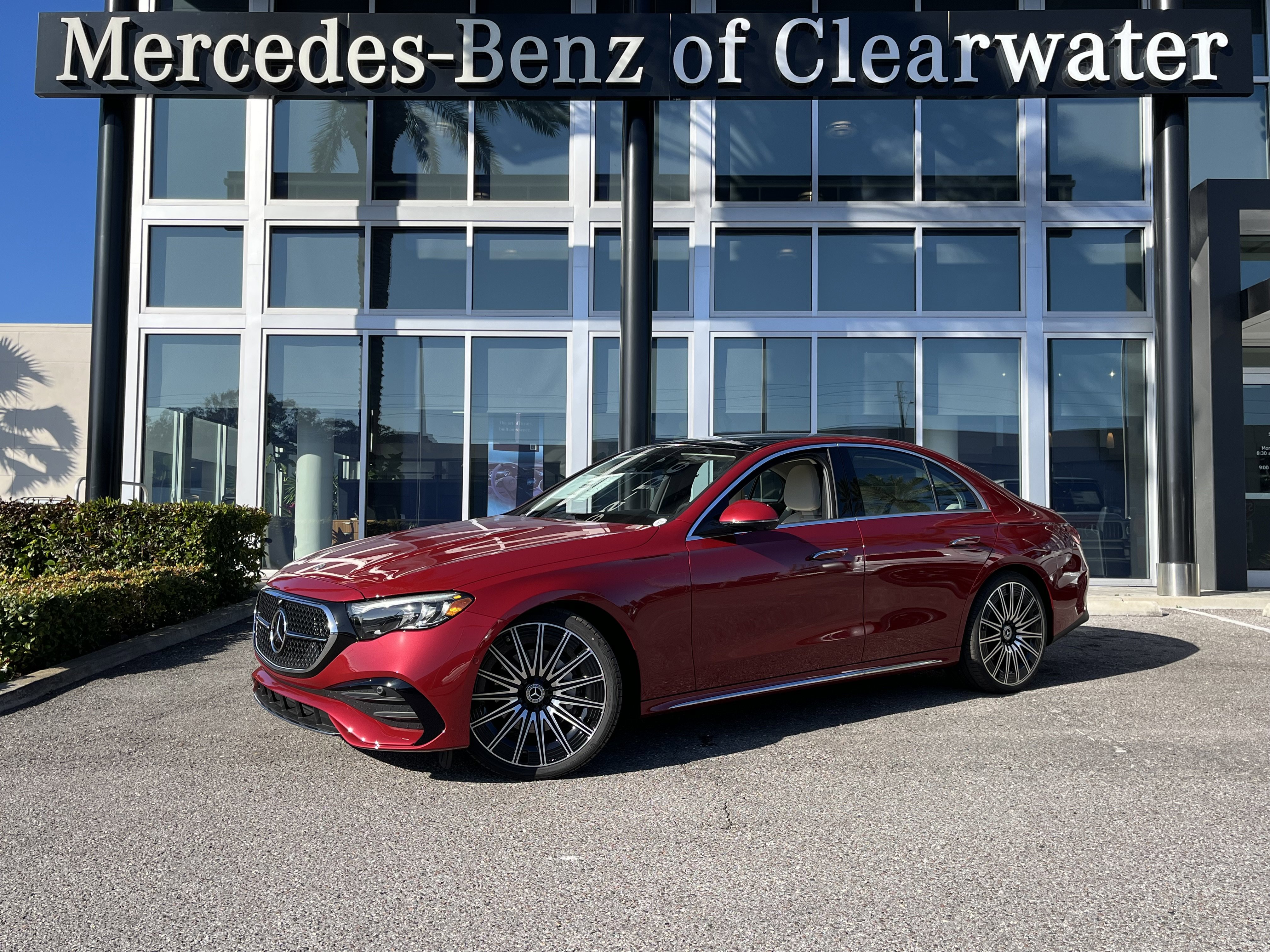 New 2026 MANUFAKTUR Patagonia Red Mercedes-Benz E 350 image 1