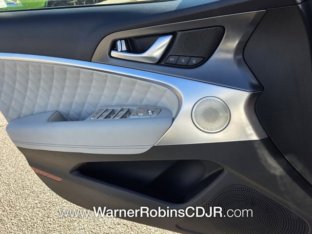 2025 GENESIS G70 Sport Advanced - Photo 30
