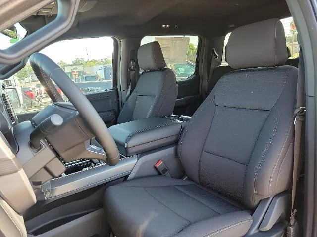 New 2026 Agate Black Metallic Ford XLT image 12