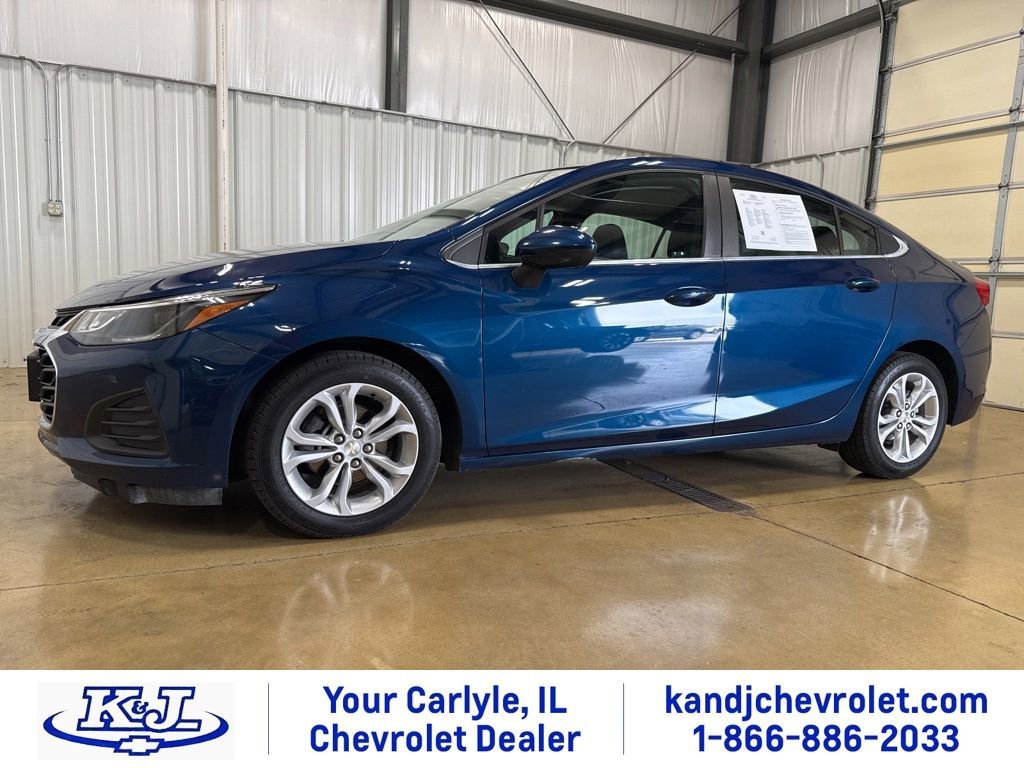 2019 Chevrolet Cruze 1LT Auto's photo