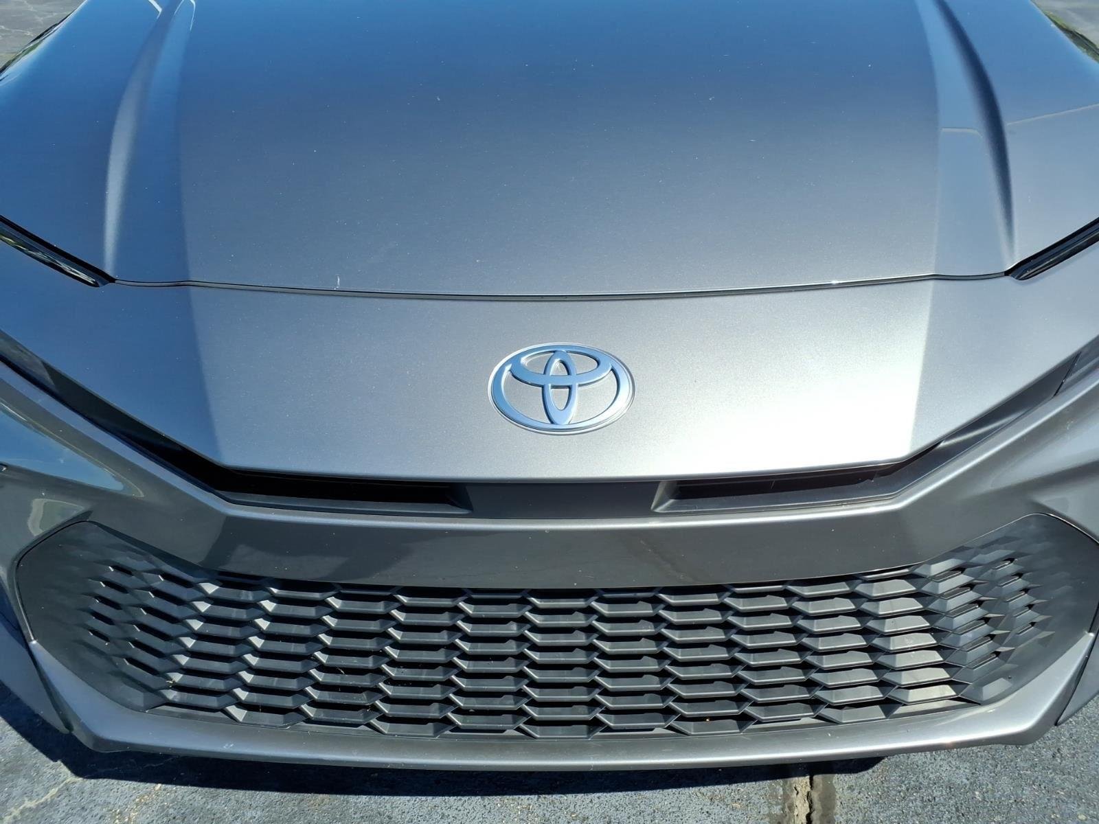 Used 2025 Heavy Metal Toyota SE image 12