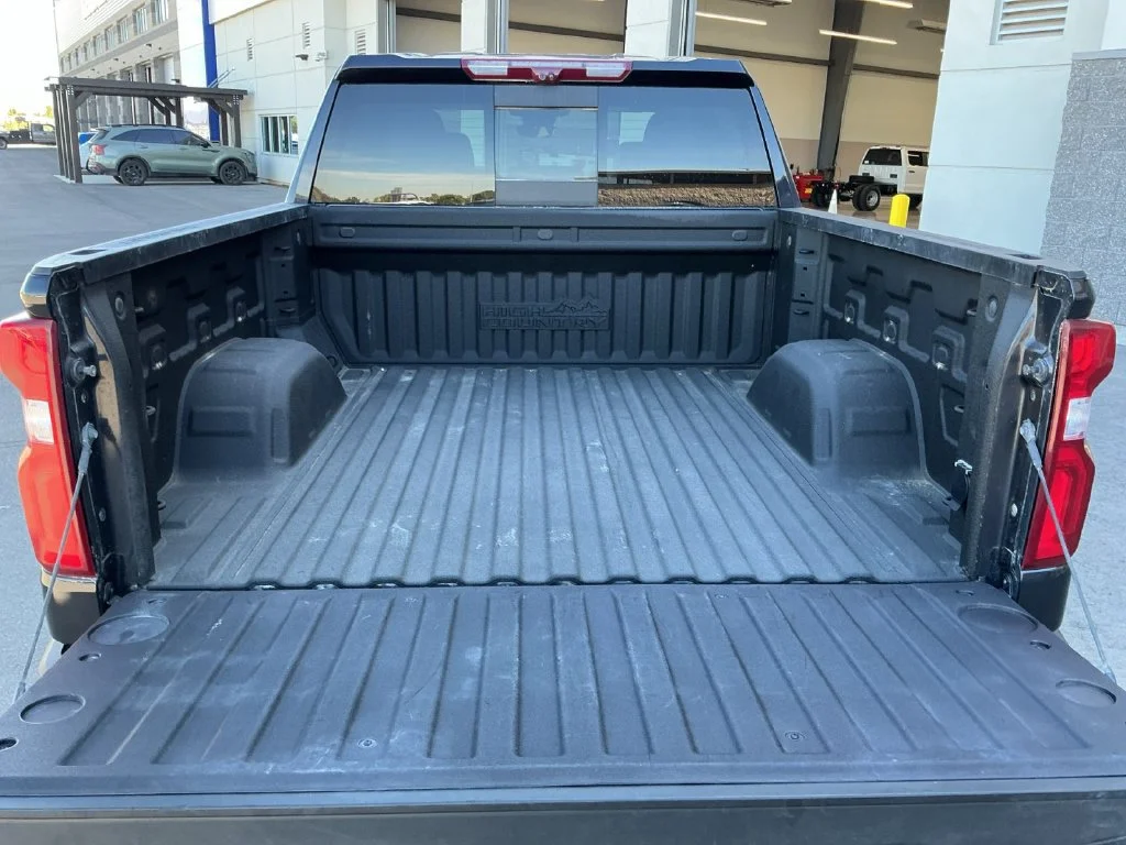 Used 2023 Dark Ash Metallic Chevrolet High Country image 29