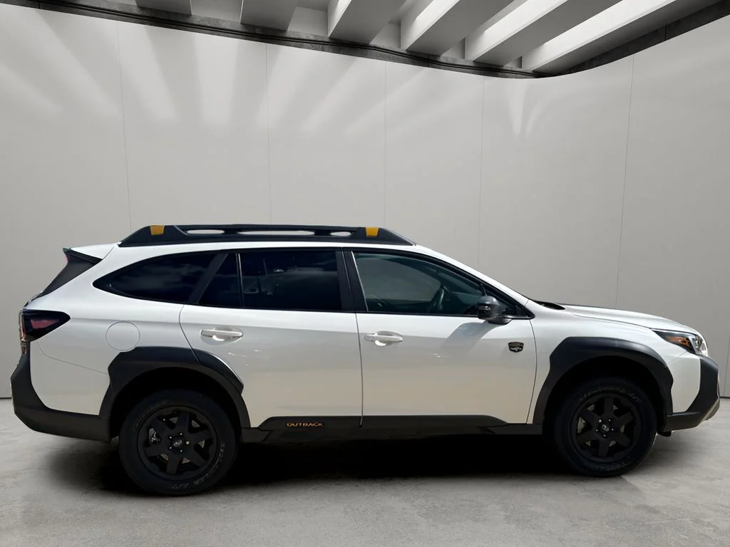 Used 2024 Crystal White Pearl Subaru Wilderness image 7