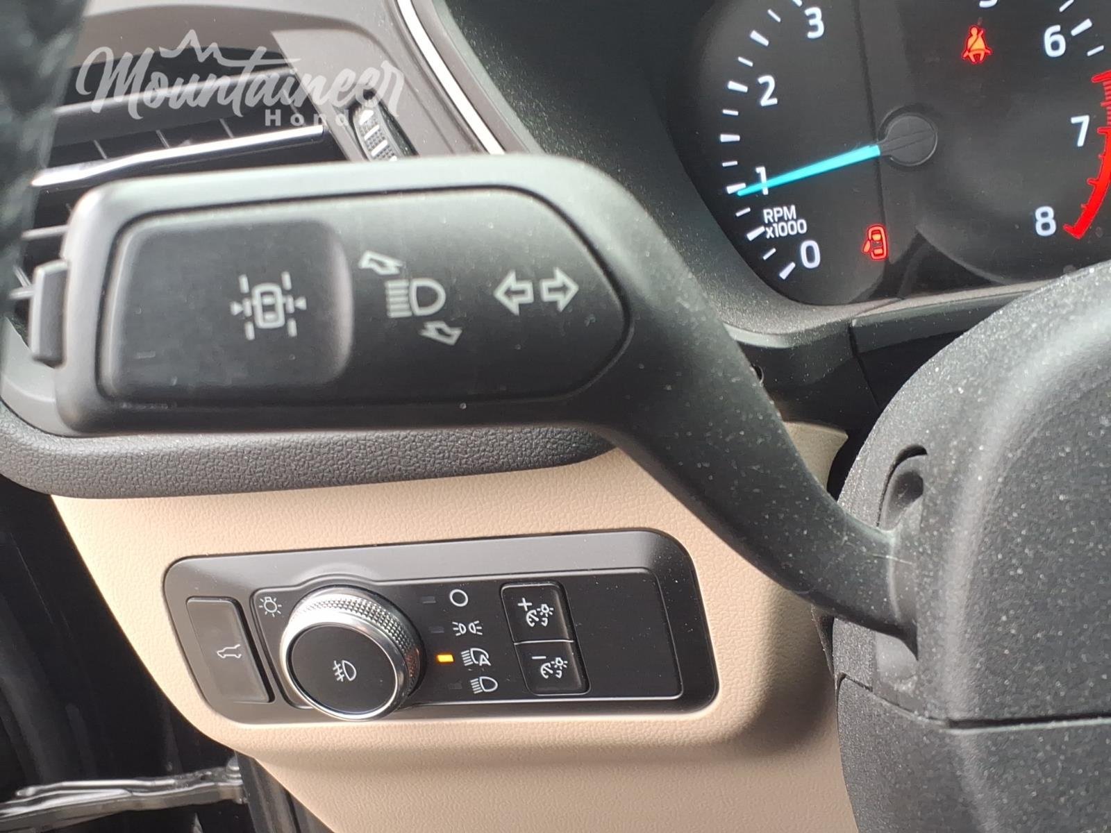 Used 2020 Agate Black Ford SEL image 32