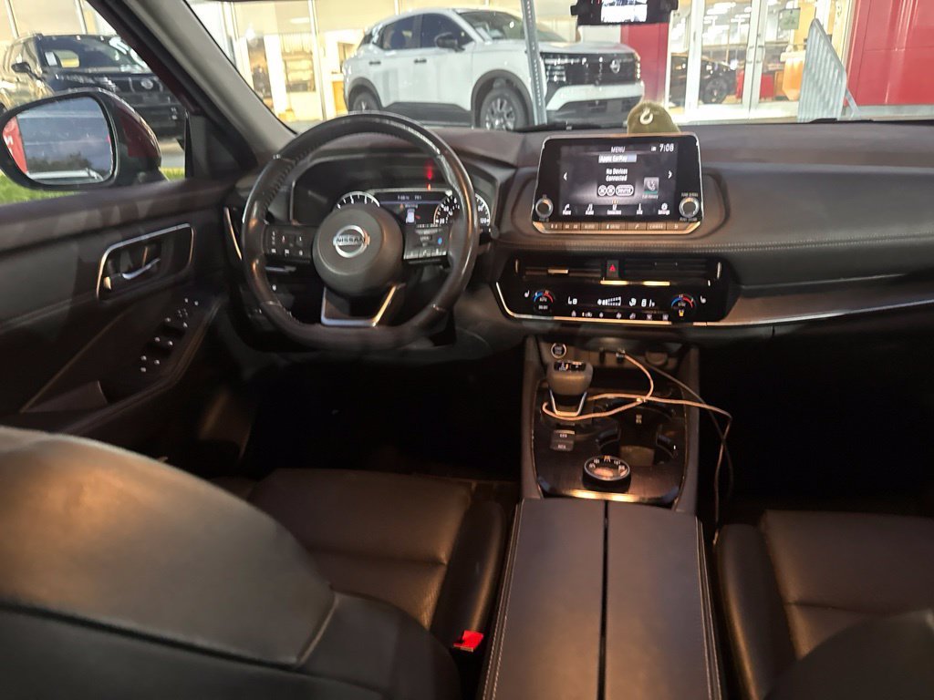 Used 2021 Red Nissan SV image 13