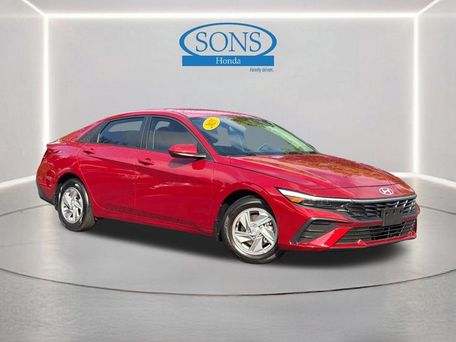 2025 Hyundai Elantra SE