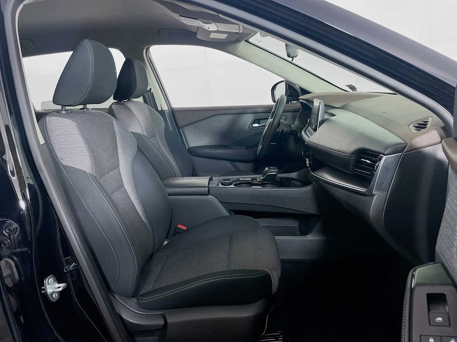 Used 2021 Super Black Nissan SV image 24
