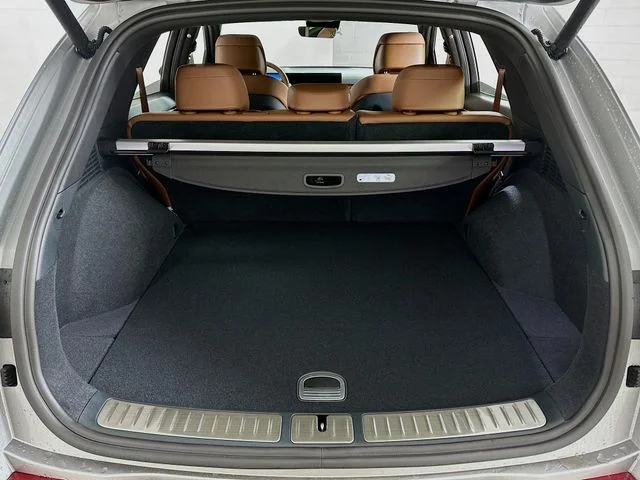 New 2026 Silver Genesis 2.5T Advanced image 25