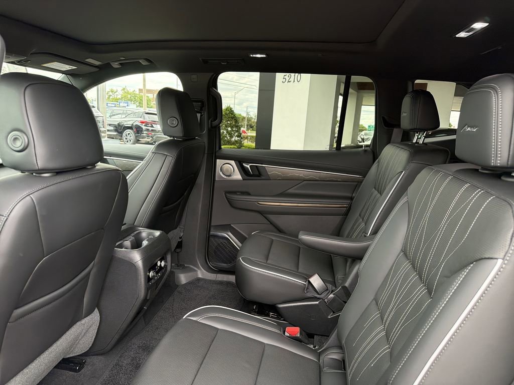 2026 Buick Enclave Avenir - Photo 14