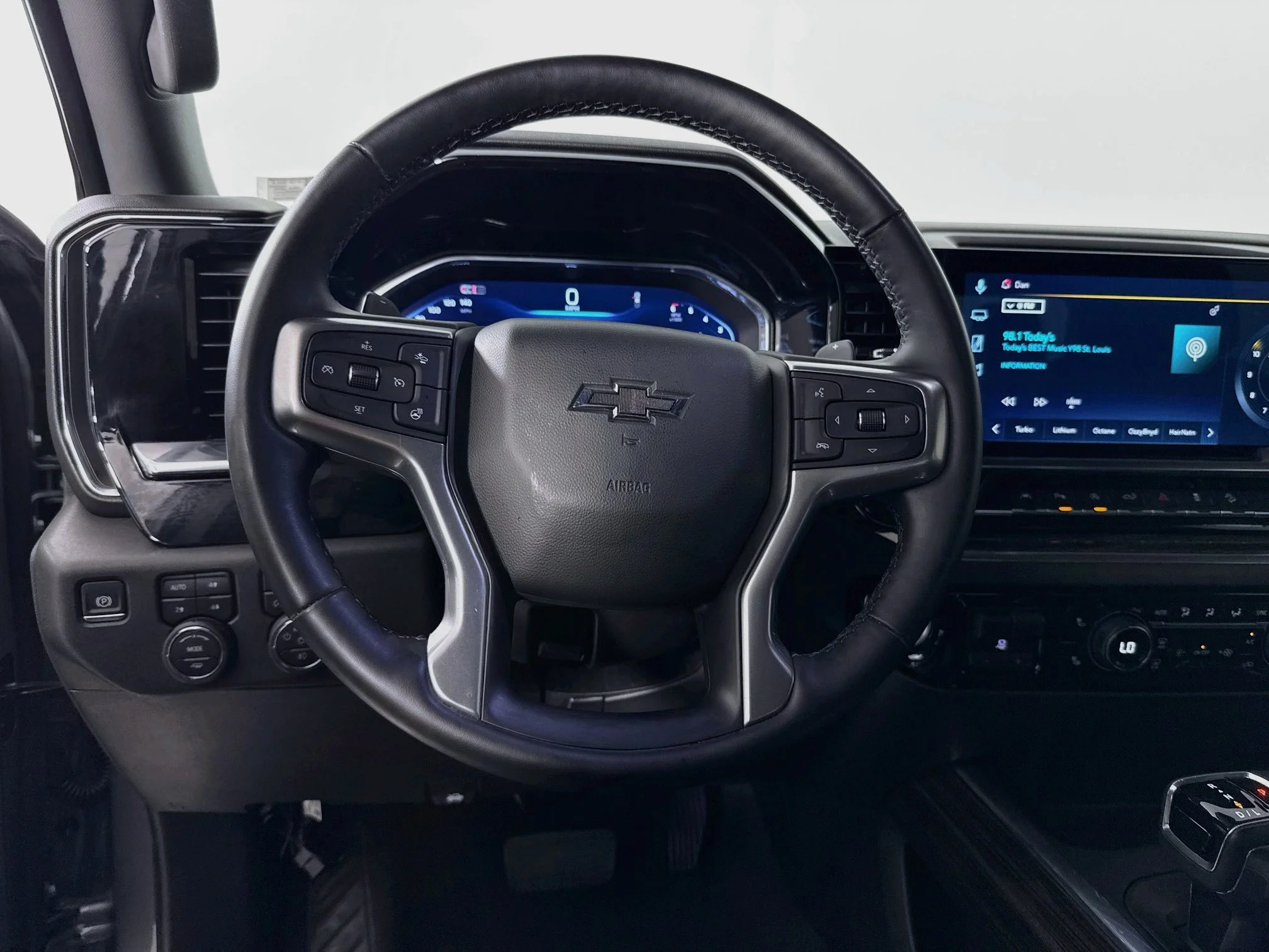 Used 2025 Sterling Gray Metallic Chevrolet LT Trail Boss image 12