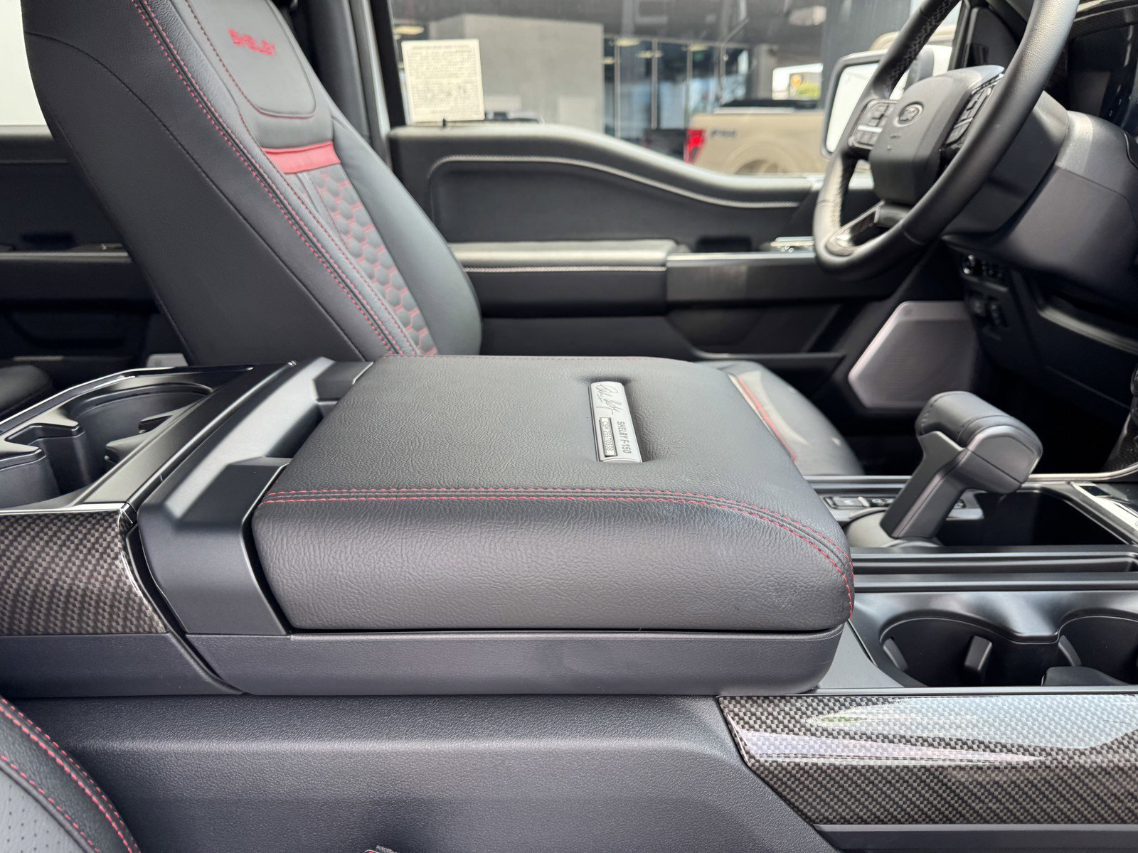 New 2025 Star White Metallic Tri-Coat Ford Lariat® image 7