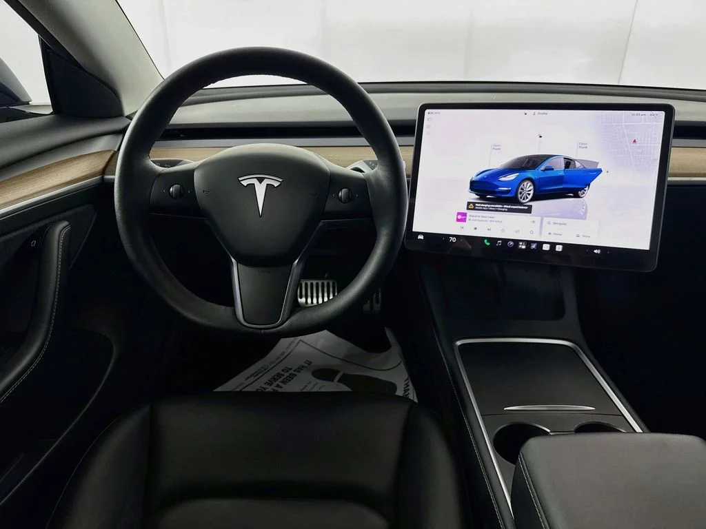 Used 2022 Blue Tesla Long Range image 25