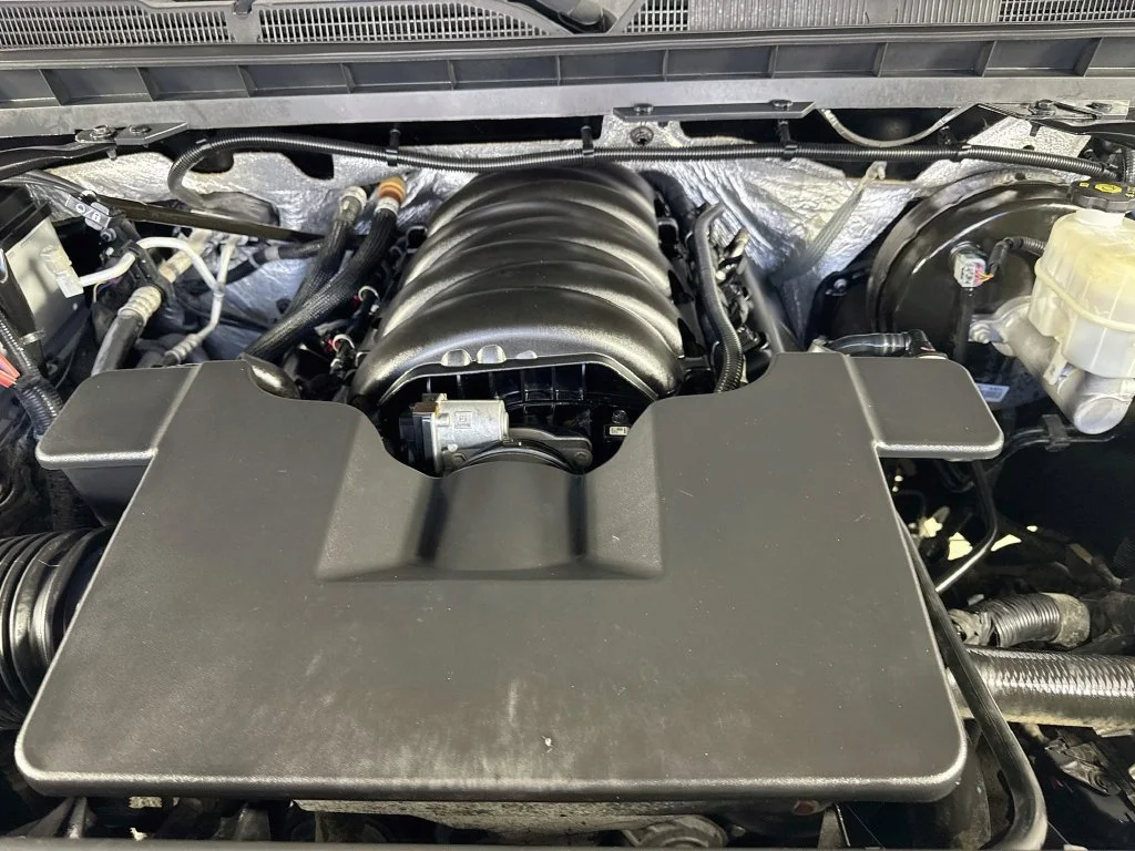 Used 2018 Black Chevrolet Custom image 34