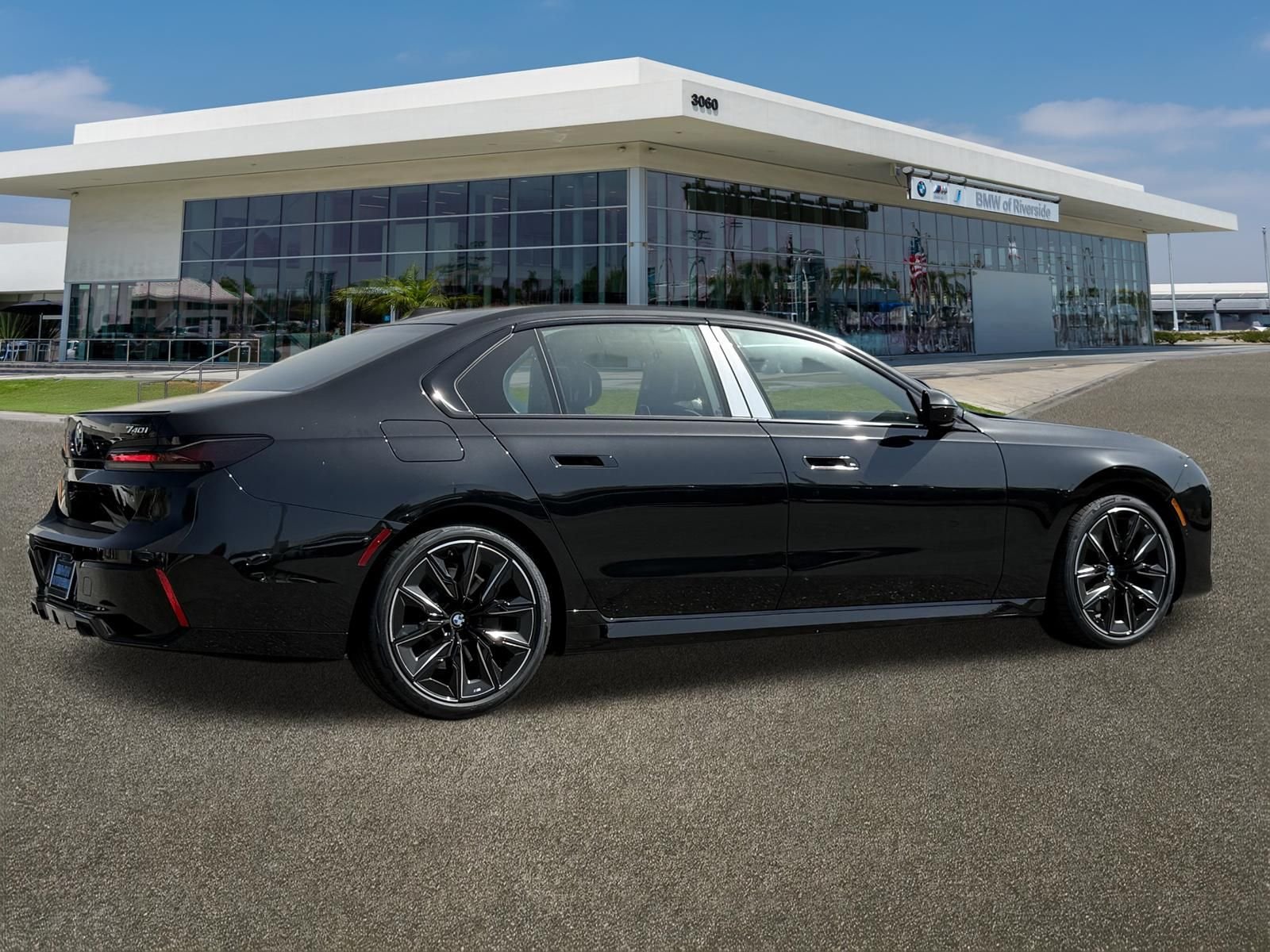 New 2026 Black Sapphire Metallic BMW 740i image 11