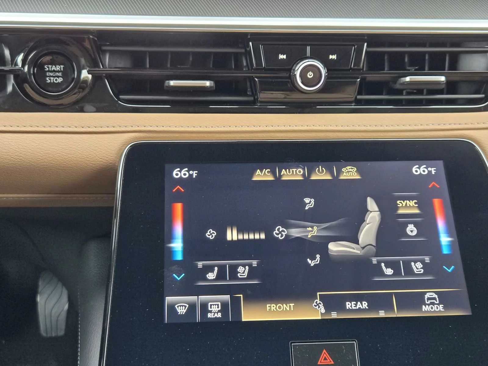 New 2026 BLACK OBSIDIAN INFINITI Luxe 2WD image 13