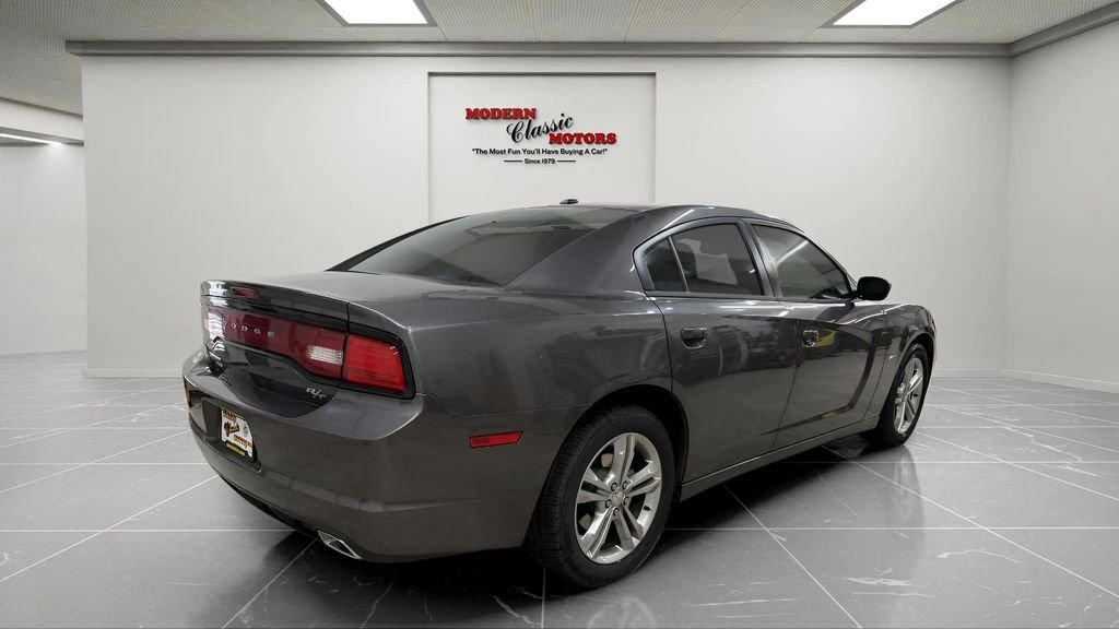 Used 2014 Gray Dodge R/T image 7