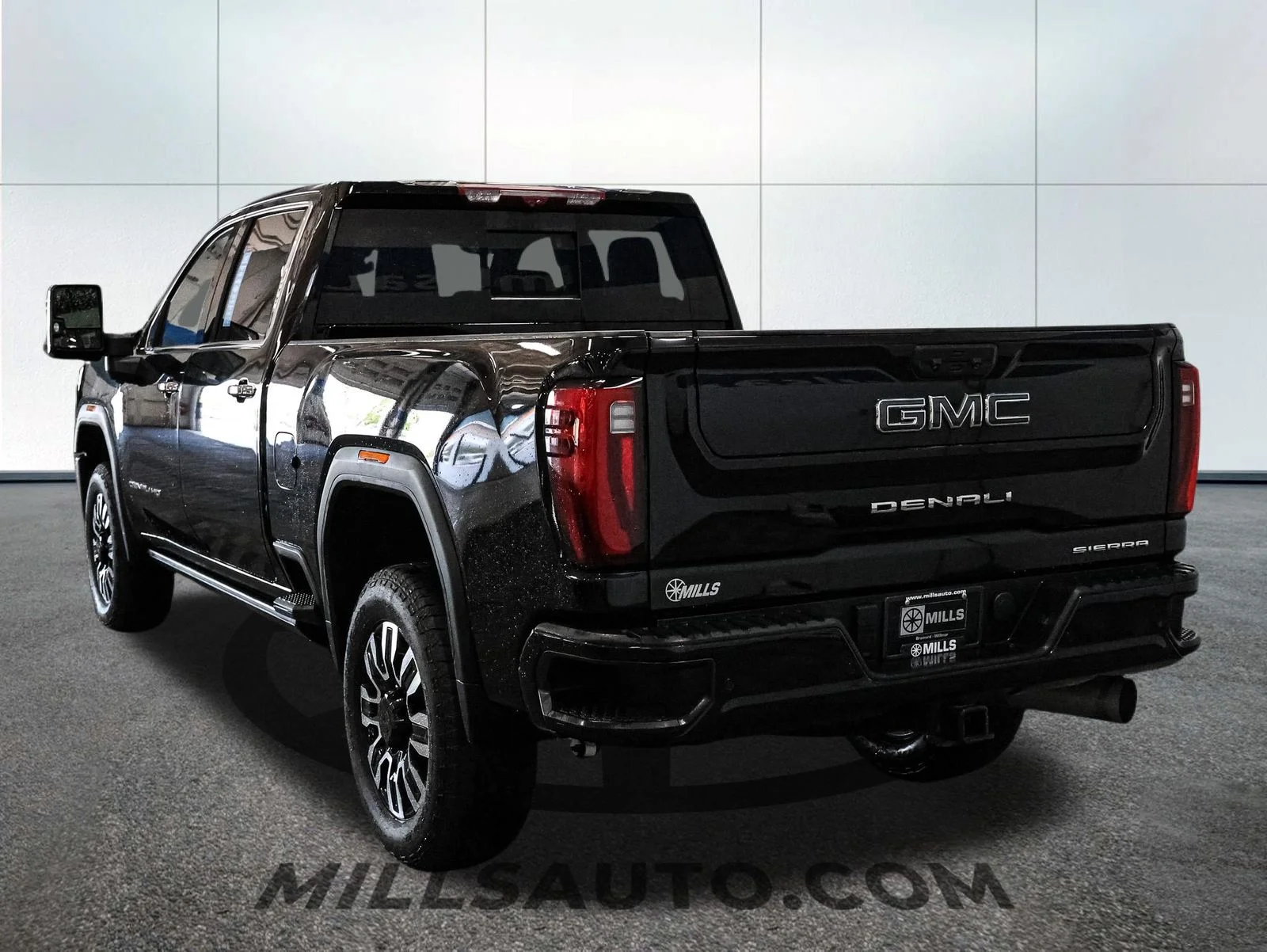 Certified Used 2024  GMC Denali Ultimate image 5