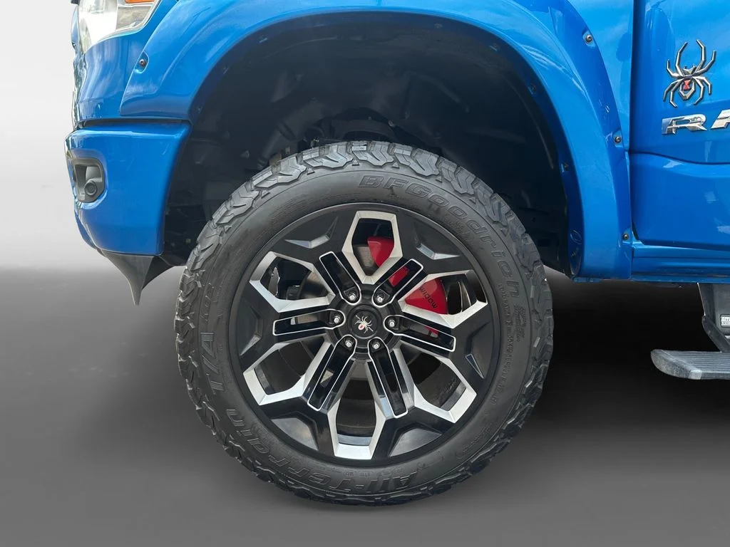 Used 2022 Blue Ram Big Horn/Lone Star image 14
