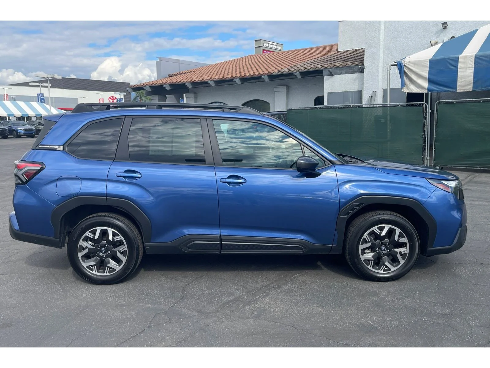Used 2026 Daybreak Blue Pearl Subaru Premium image 7