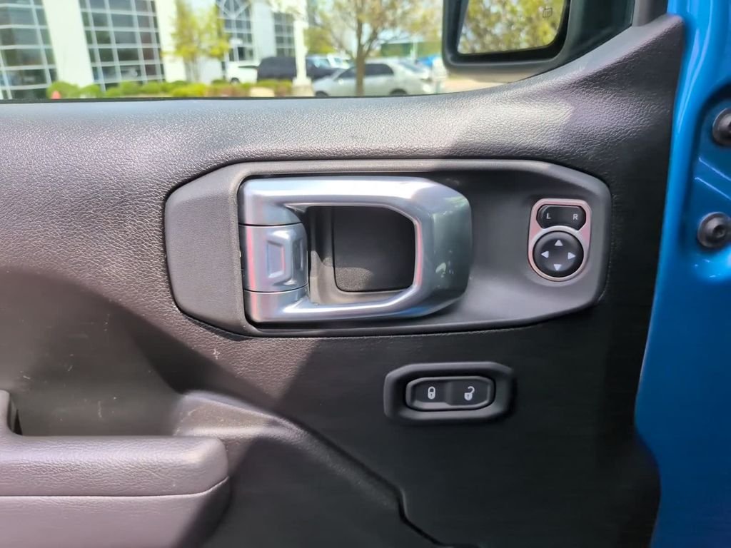 Used 2025 Blue Jeep Rubicon image 17