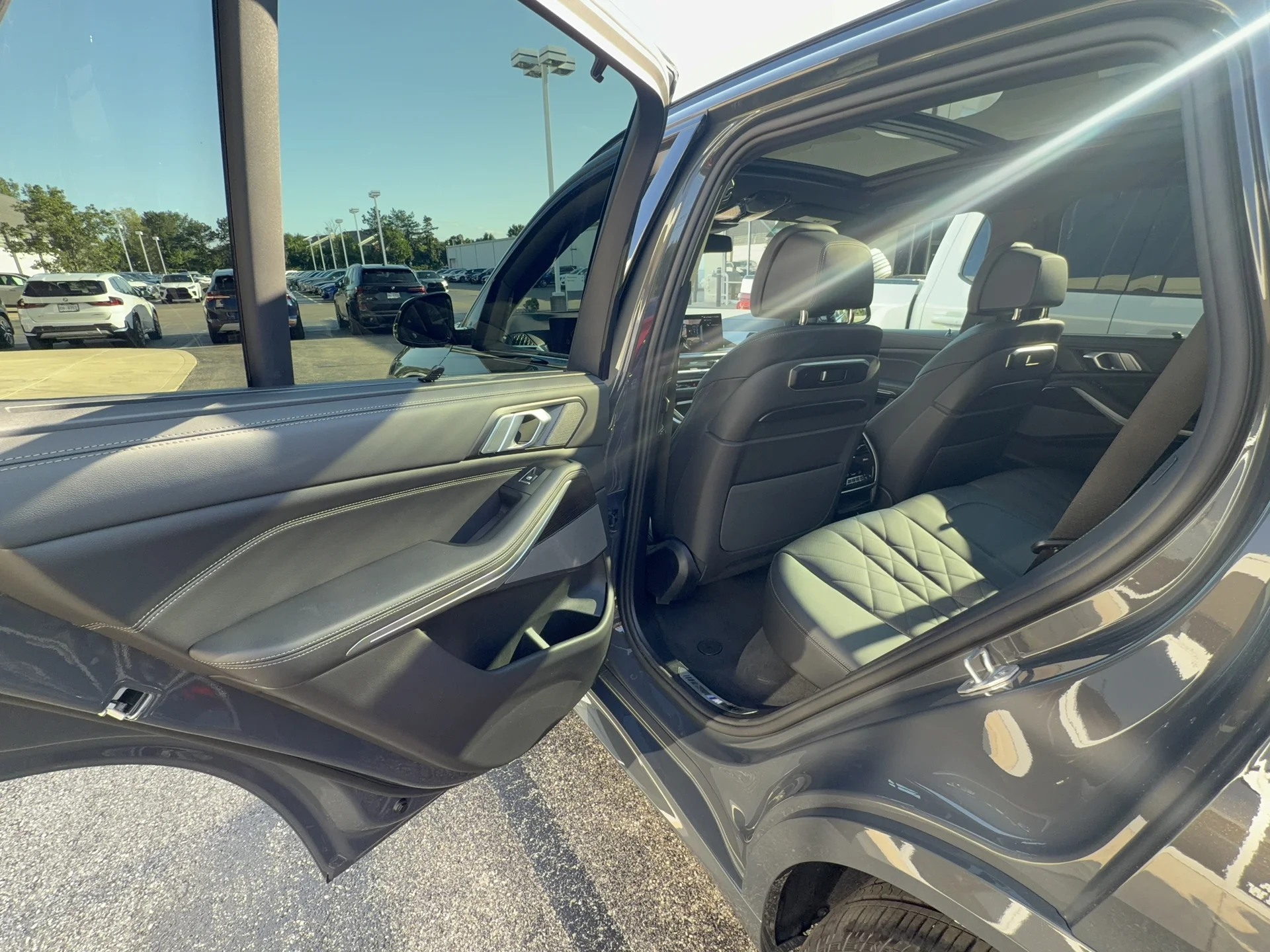 Certified Used 2025 Dravit Grey Metallic BMW xDrive40i image 25