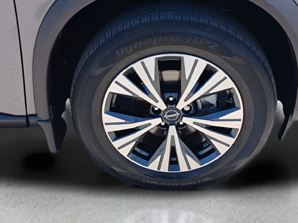 Used 2023 Gray Nissan SV image 32