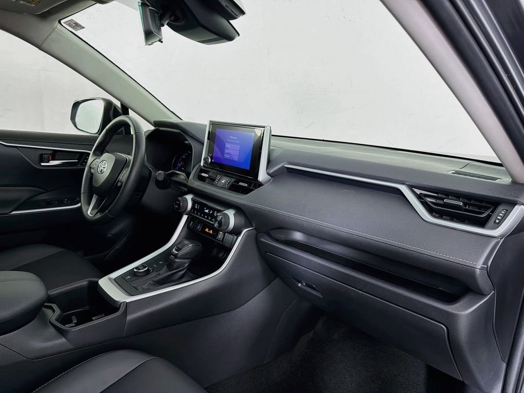 Used 2023 Gray Toyota XLE Premium image 31