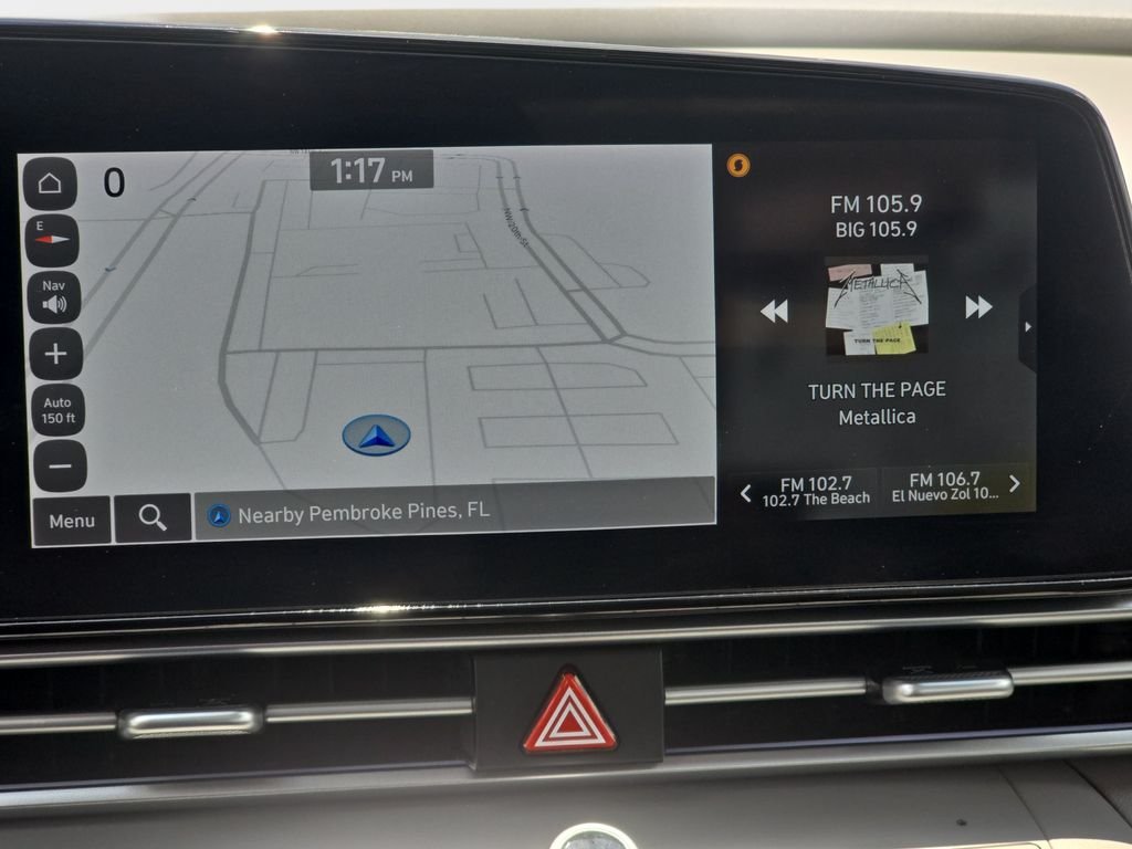 Used 2025 White Hyundai SEL Convenience image 20