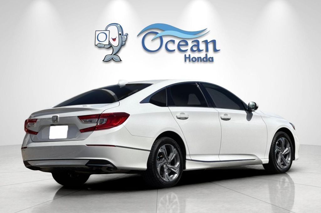 Used 2018 Platinum White Pearl Honda EX image 4