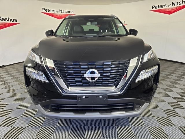 Used 2023 Super Black Nissan SV image 2