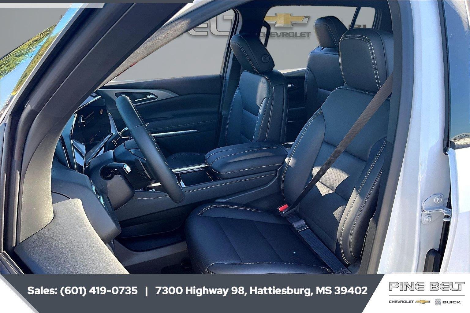 2027 Chevrolet Traverse LT - Photo 18