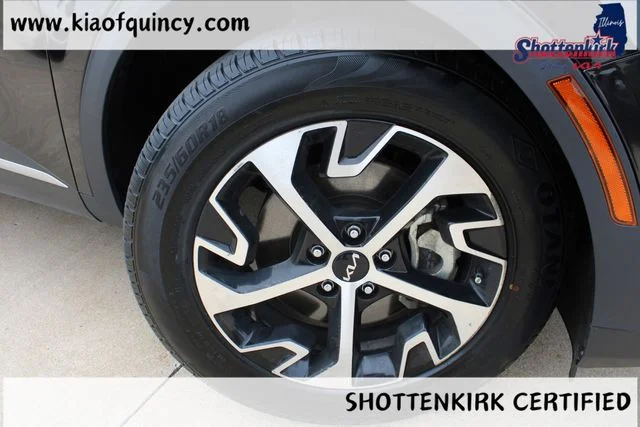Used 2023 Black Kia EX image 6