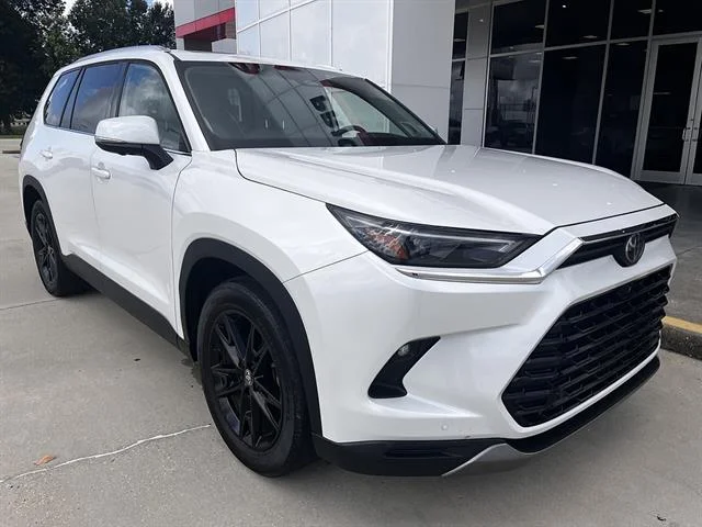 2024 Toyota Grand Highlander Limited FWD's photo