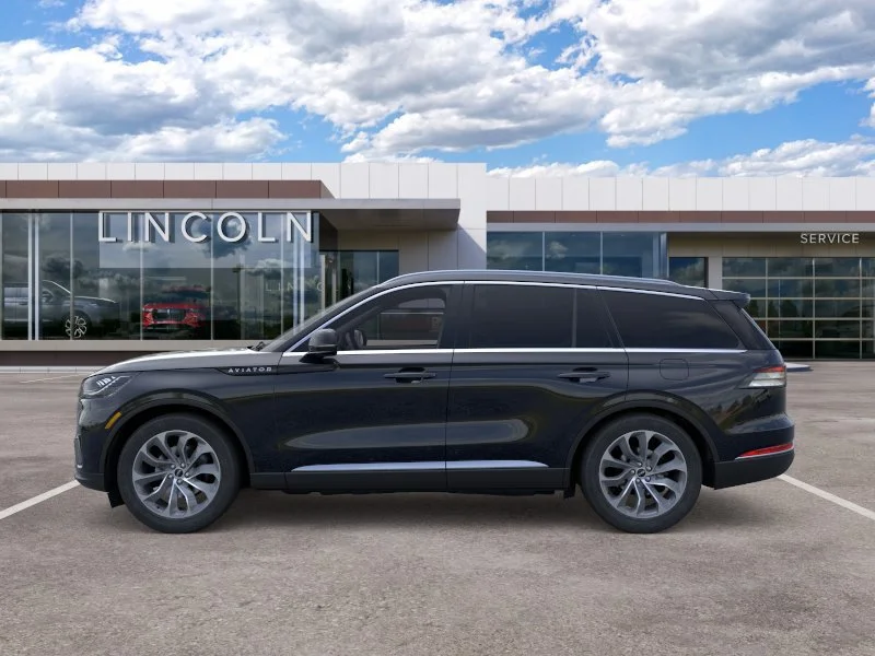 New 2026 Black Lincoln Premiere image 3